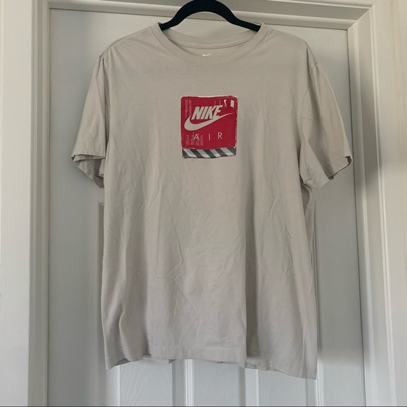 Men’s Nike T-Shirt - Picture 1 of 4